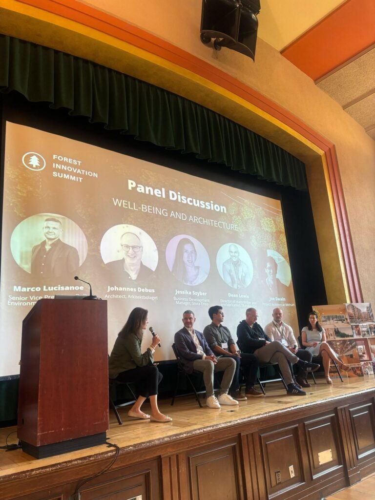 Панельна дискусія на Forest Innovation Summit 2025 з цифрових рішень для лісового сектору